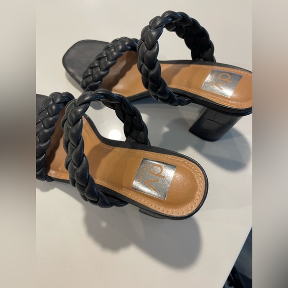 DV by Dolce Vita Size 8 Black Block Heels with Braided Straps - Picture 3 of 7
